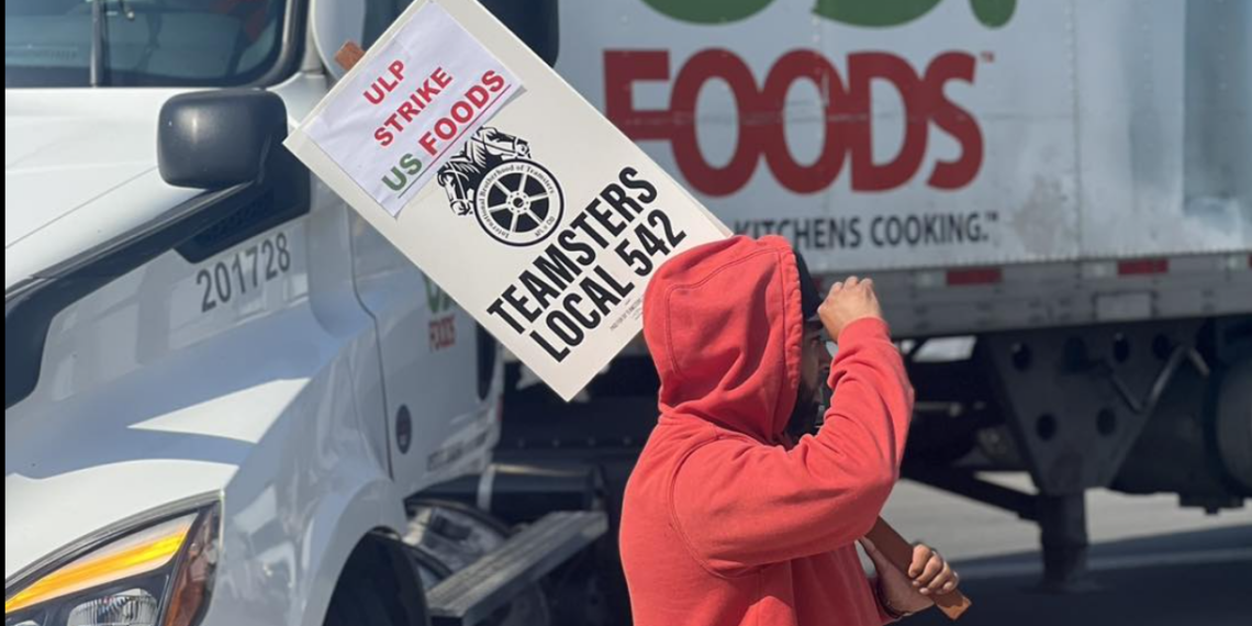 San Diego US Foods Workers Strike, Extend Picket Lines