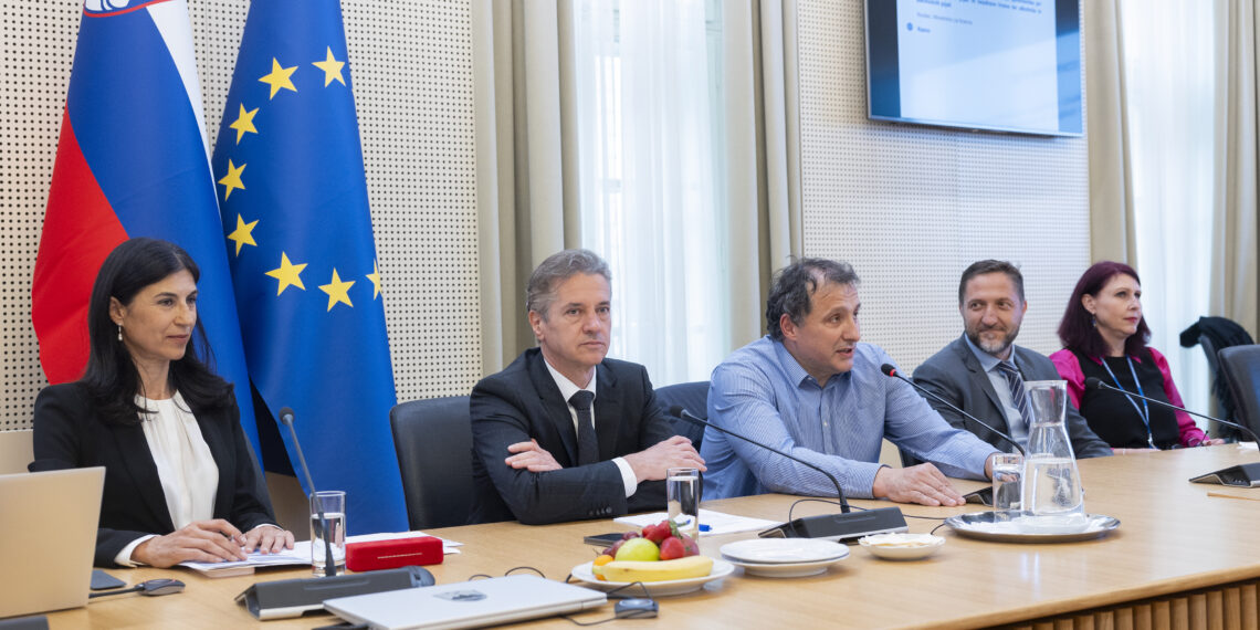 Food and Health Strategic Council on taxation of unhealthy foods and sugary drinks
