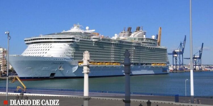 Treinta cruceros visitaron el puerto de Cádiz en el primer tramo de su temporada alta