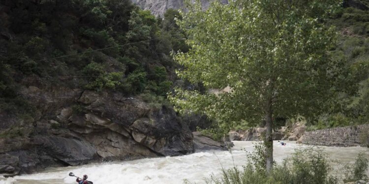 Uno de los mejores destinos de Europa para hacer rafting está en Aragón