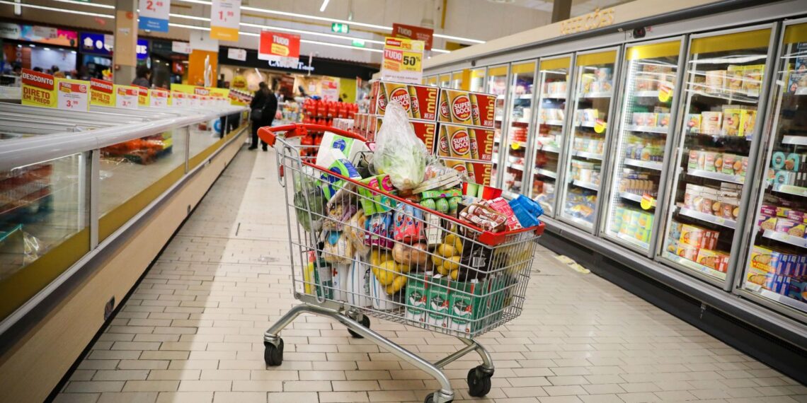 Which foods have risen the most in price this week in Portugal?