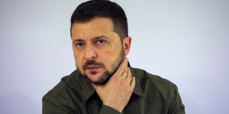 Zelenski confirma aplazamiento de todos sus viajes para centrarse en el frente de Járkov