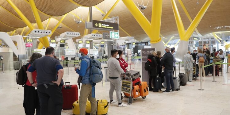 Los viajes de los españoles crecen un 15 % hasta marzo y superan los 40 millones