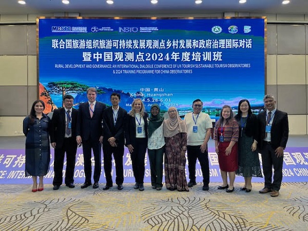 Expone SECTUR caso de éxito del OTEG en Huangshan, China