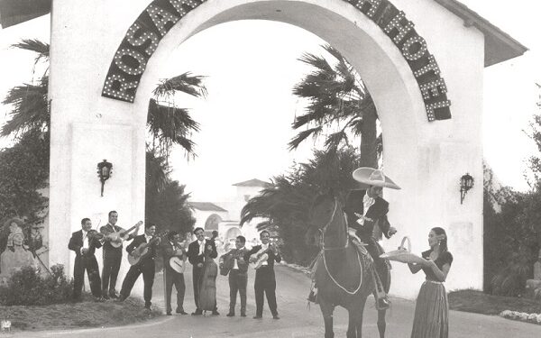 Rosarito Beach Hotel celebra un siglo de historia en Baja California