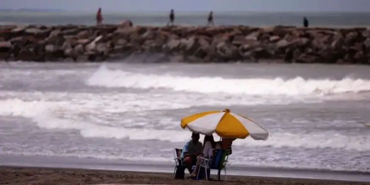 Noticias de Turismo. Booking analizó las tendencias de viajes en familia para el invierno