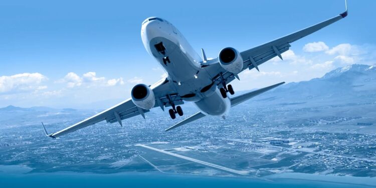 El sencillo truco con el que puedes pasar líquidos con más capacidad al avión