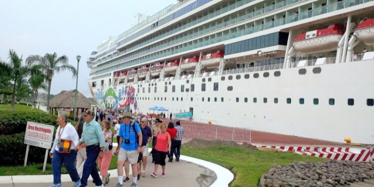 ANUNCIAN el arribo de 7 cruceros más a Puerto Chiapas 