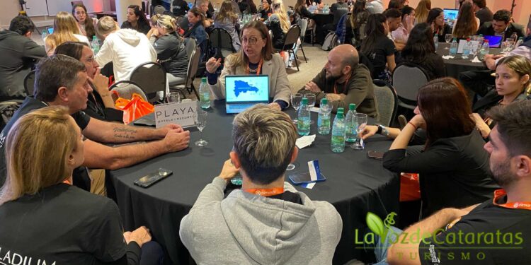 "16° Al mundo Sales Summit": agentes de viajes de todo el país participaron de la jornada