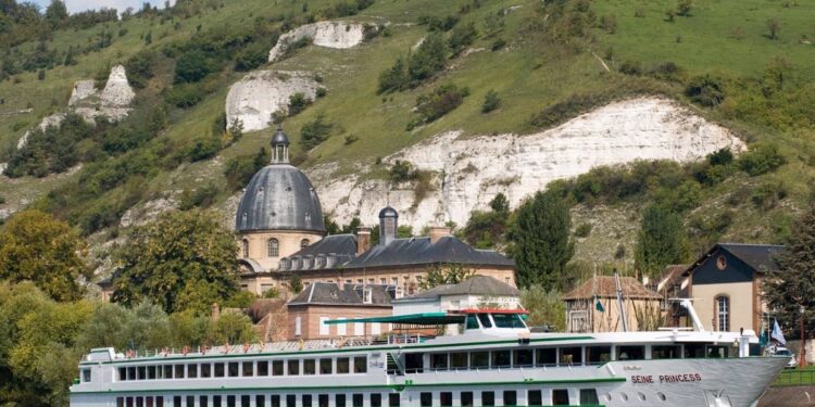 CroisiEurope presenta su crucero fluvial por la región de Normandía para este verano