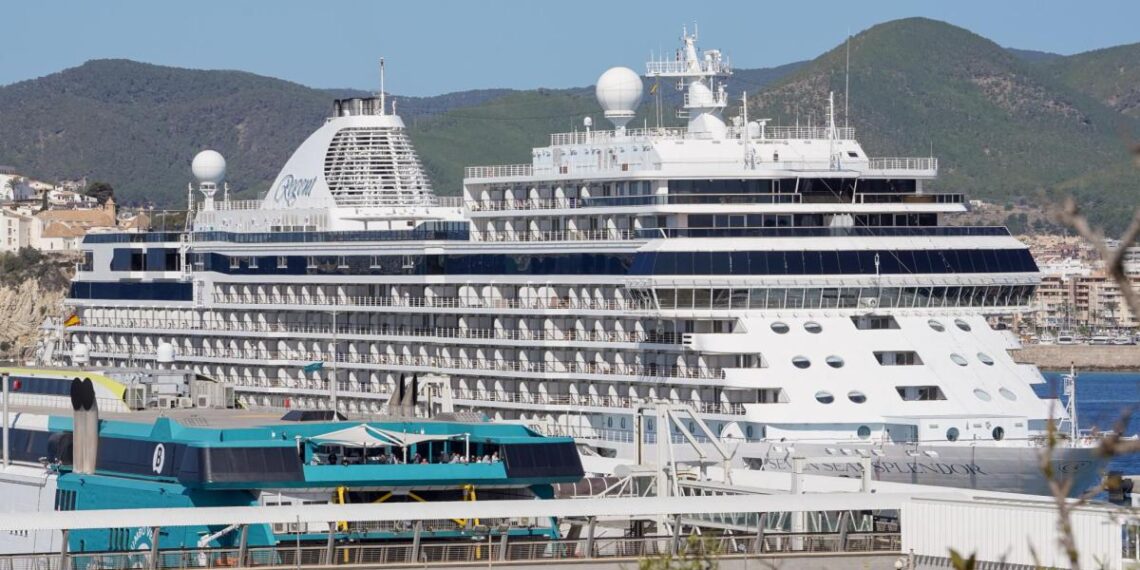 El Govern descarta que un crucero dé alojamiento a trabajadores de Ibiza