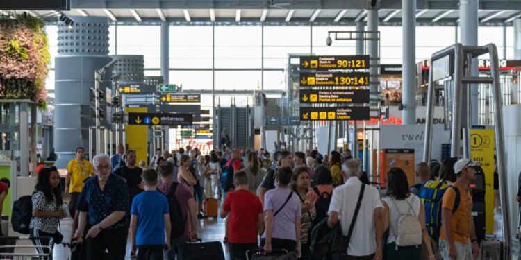 El tercer turoperador de Alemania quiebra y complica los viajes de miles de turistas en Baleares y Canarias