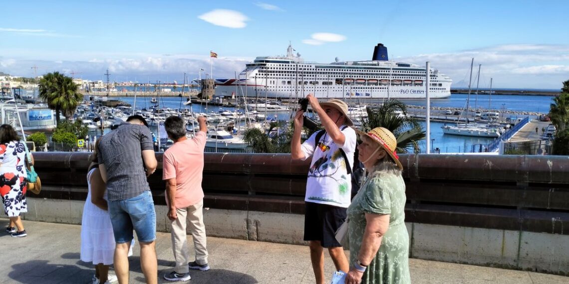 El crucero «Aurora» visita Ceuta de nuevo