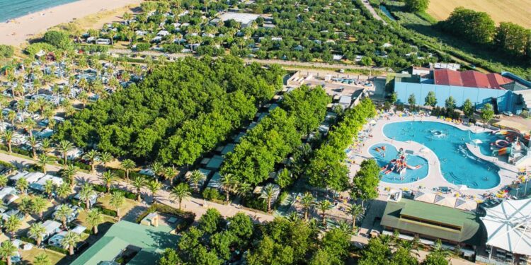 Este camping en España iguala el lujo de los mejores hoteles del mundo