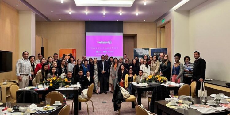 OCVIZ presenta “Vive el Verano” a agentes de viajes