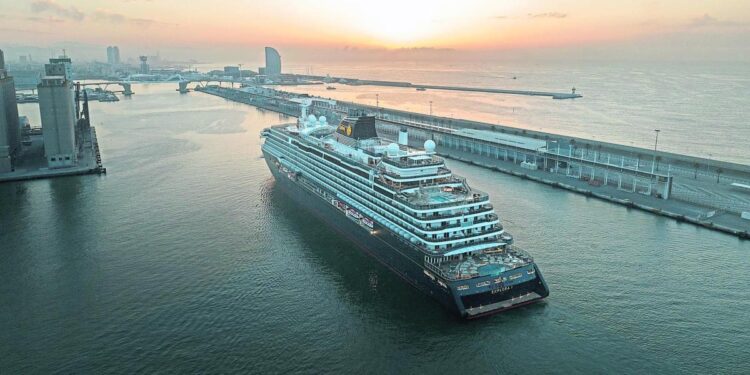 Vivir la Louis Vuitton America’s Cup en un crucero de lujo