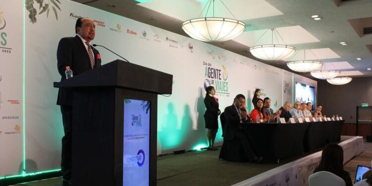 Fematur celebró el Día del Agente de Viajes