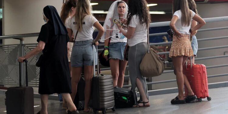 Cómo registrarse en Verano Joven, el programa para viajar con hasta un 90% descuento en trenes, buses e Interraíl