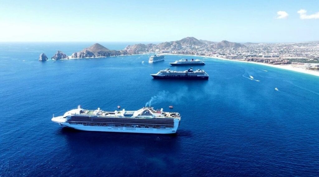 La Jornada - Llegada de cruceristas creció 2.2% en abril, informa la Sectur
