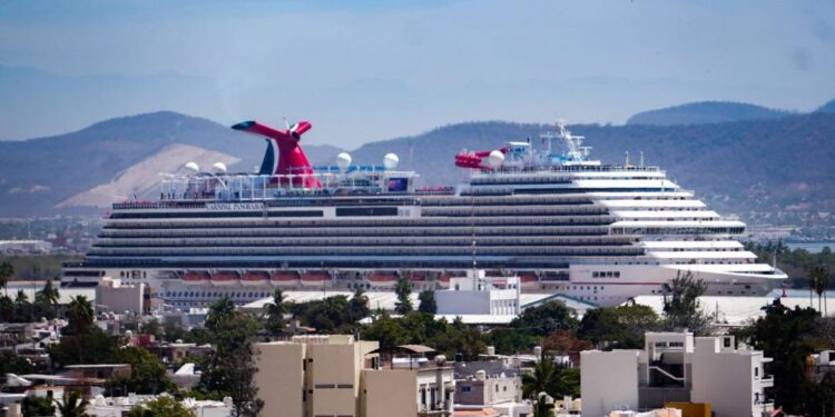 Crece 2.2% arribo de pasajeros vía crucero a México 