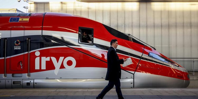 La ferroviaria informará de sus destinos y frecuencias y de cómo reservar grupos para agentes de viajes.