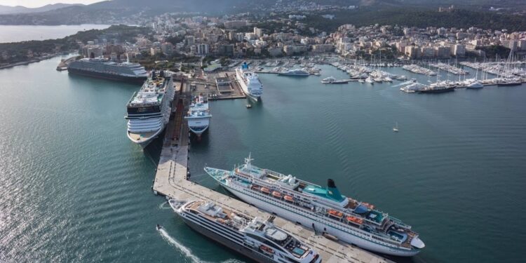 Un proyecto europeo diseñará paquetes ecointeligentes de cruceros para atraer a Millennials y Generación Z