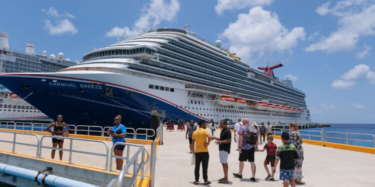 Cozumel y Mahahual concentran la llegada de cruceros a México