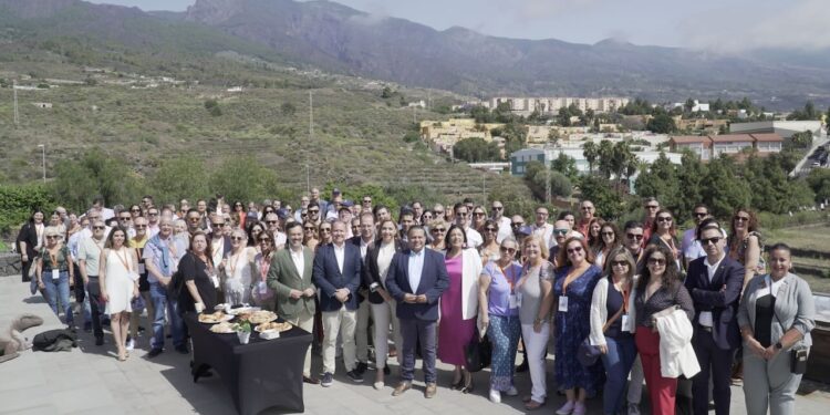 Las agencias de viajes canarias se reúnen en Tenerife