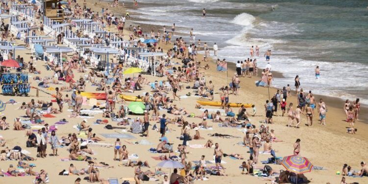 Los viajes de los españoles crecen un 15% hasta marzo y superan los 40 millones