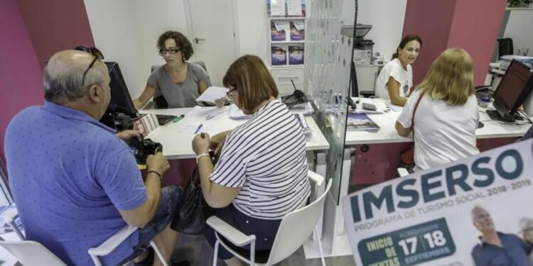 Los viajes del Imserso darán 22 días para solicitar plaza en un año sin cambios de precio ni nuevos destinos