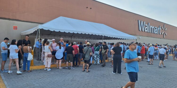 Más de mil personas formadas en casilla especial de crucero Pitillal