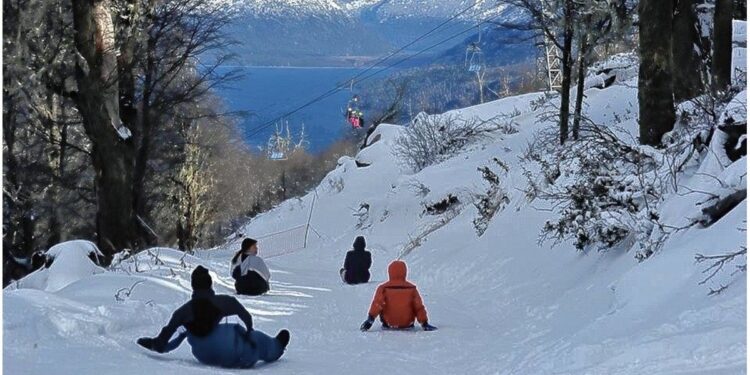 Agencias de viajes afirman que es menor la demanda de paquetes este año