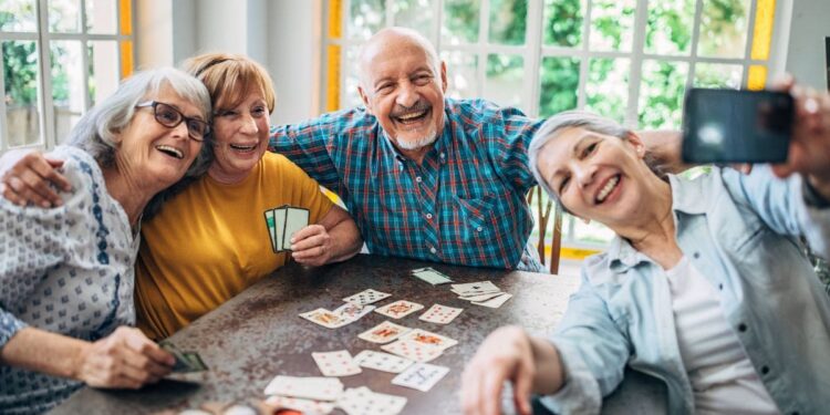 Así serán los nuevos viajes del IMSERSO para 2025: precios, servicios, destinos...