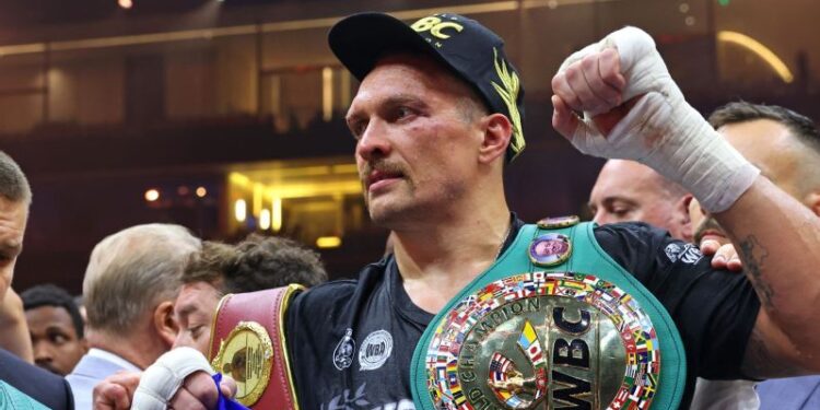 Oleksandr Usyk planea regresar al peso crucero