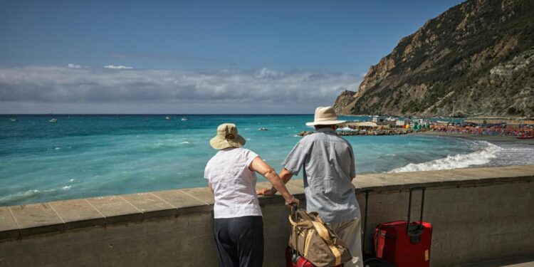 Las rebajas y ofertas en viajes que solo los mayores de 60 años pueden disfrutar