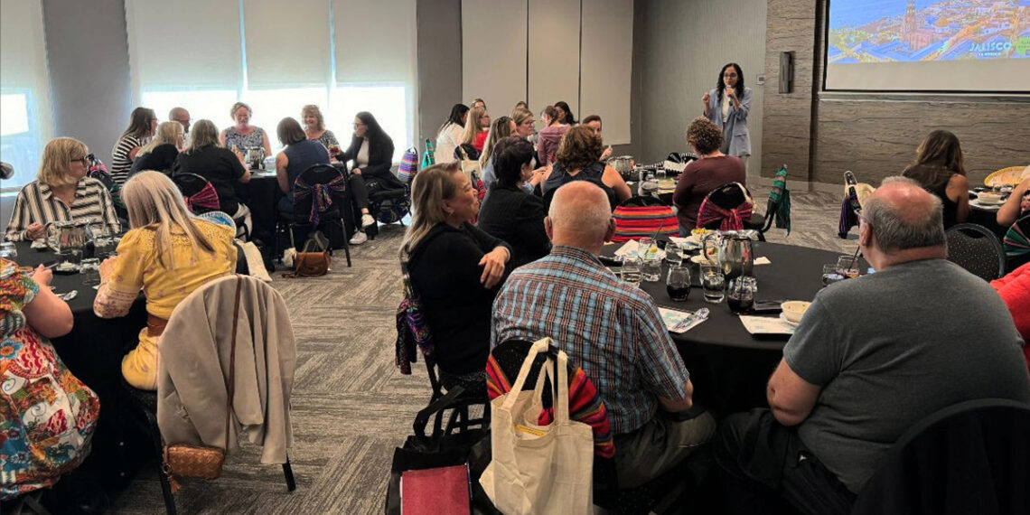 Puerto Vallarta se promociona en la zona oeste de Canadá