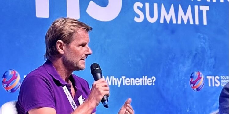 Carlos Hornstein de niikiis: transformando la gestión del talento en la industria turística con digitalización y tecnología