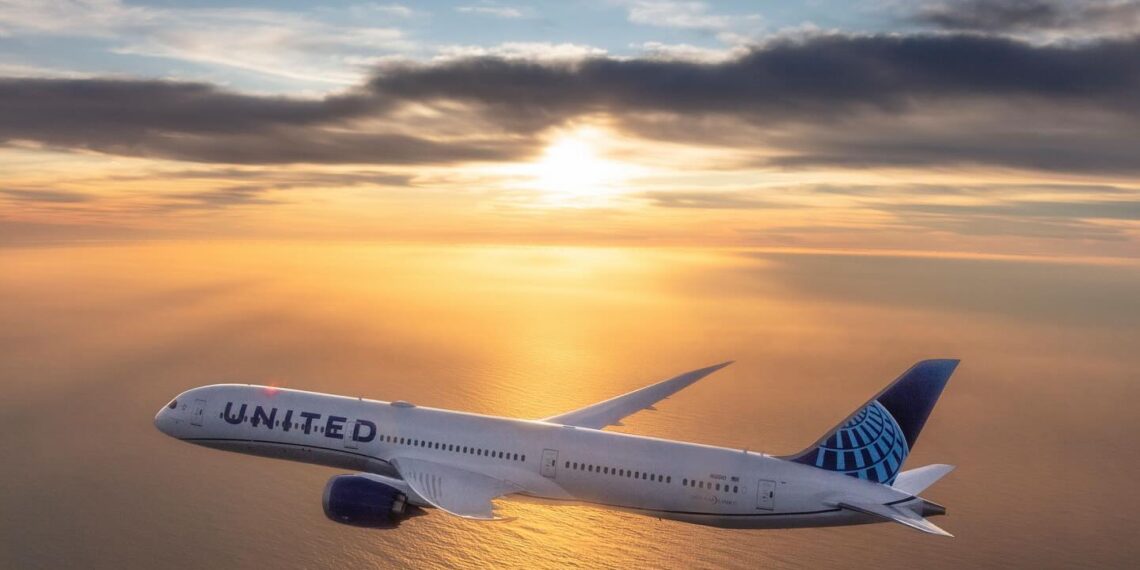 30 pasajeros se enfermaron en vuelo de United Airlines