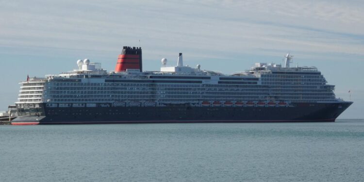 Un buque de crucero al más puro estilo británico en Málaga