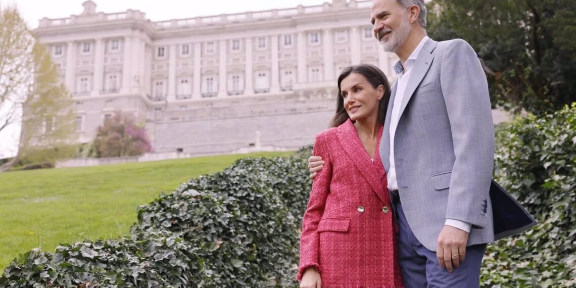 Diez años de reinado de Felipe VI y Letizia: más de 160 viajes internacionales y casi 4.000 actividades