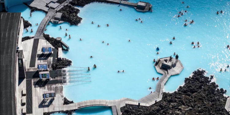 Una tasa turística dinámica: la manera en que Islandia pretende regular la llegada de visitantes en temporadas de alta afluencia