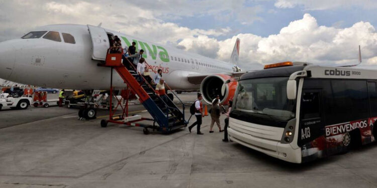 Introduce Viva Aerobus tres nuevas rutas desde el AIFA