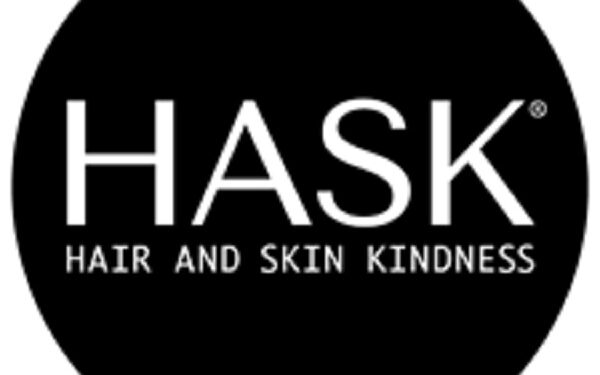 Vacaciones con el Spray 5 en 1 de Hask, para un cabello espectacular