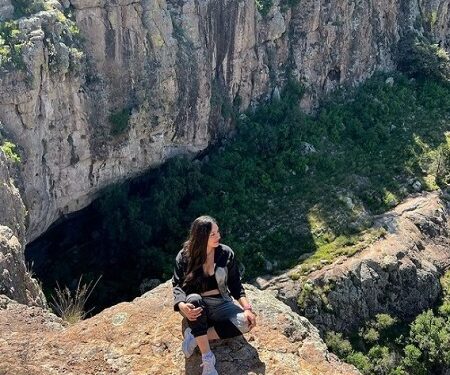 Descubre la majestuosa cascada Cueva Longa en Guanajuato