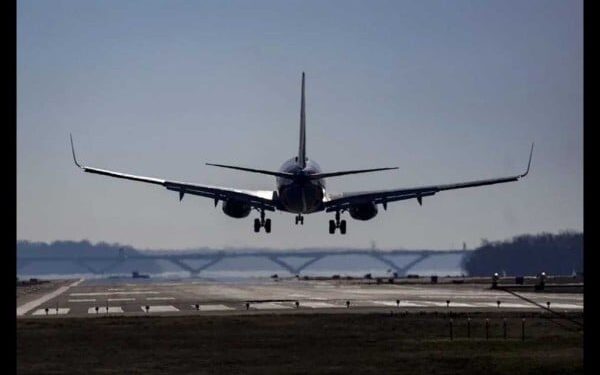 Aerolíneas prevén el doble de pasajeros de aquí a 20 años