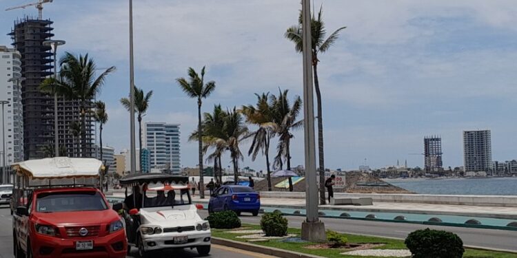 Denuncian aurigueros baja a los viajes por condicionamientos a pasajeros