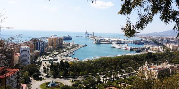 PUERTO DE MÁLAGA I Casi 60 cruceros llegarán desde julio a septiembre al Puerto de Málaga