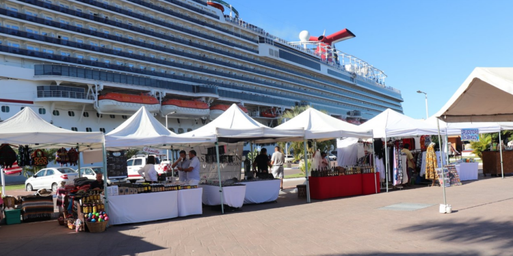 Llegarán cinco cruceros a Puerto Vallarta durante este mes