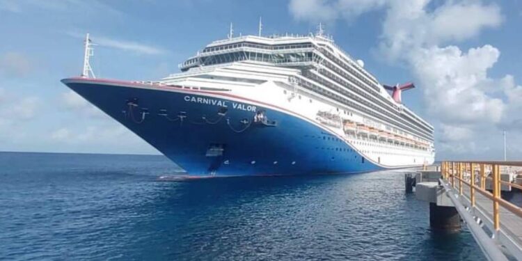 Regresan cruceros a Cozumel tras paso de huracán Beryl - El Sol de México