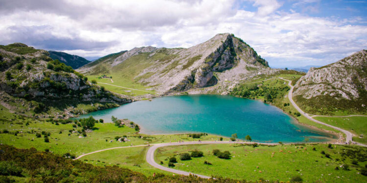 Viajes National Geographic revela las 7 maravillas naturales de España que no puedes perderte